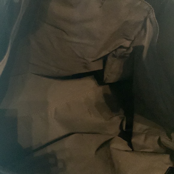 Fendi black leather bag used great condition beautiful leather. - Picture 16 of 16